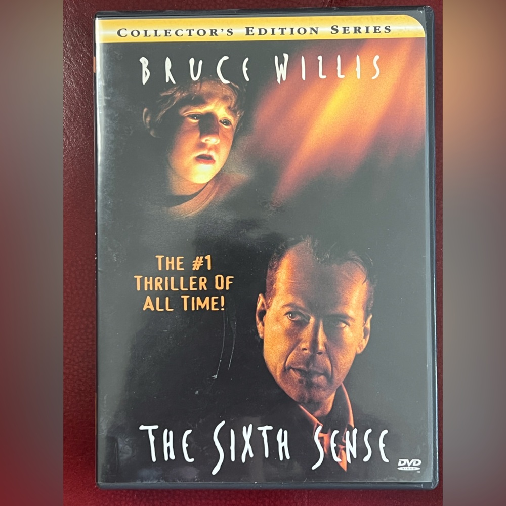 The Sixth Sense DVD Widescreen Collectors’s edition,  like new